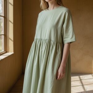 Elegant Green Midi Dress
